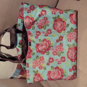Emilie Sloan floral tote bag
